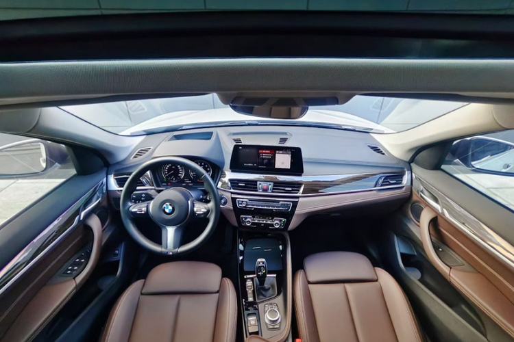 Used BMW X1 2020 xDrive25Li Luxury Edition Interior 2