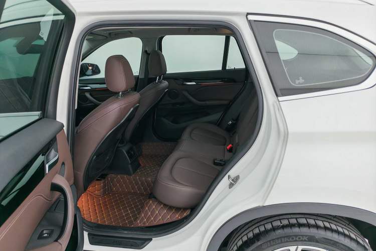 Used BMW X1 2020 sDrive25Li Leading Model Interior 3