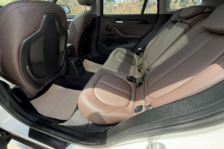 Used BMW X1 2020 sDrive20Li Premium Edition Interior 3