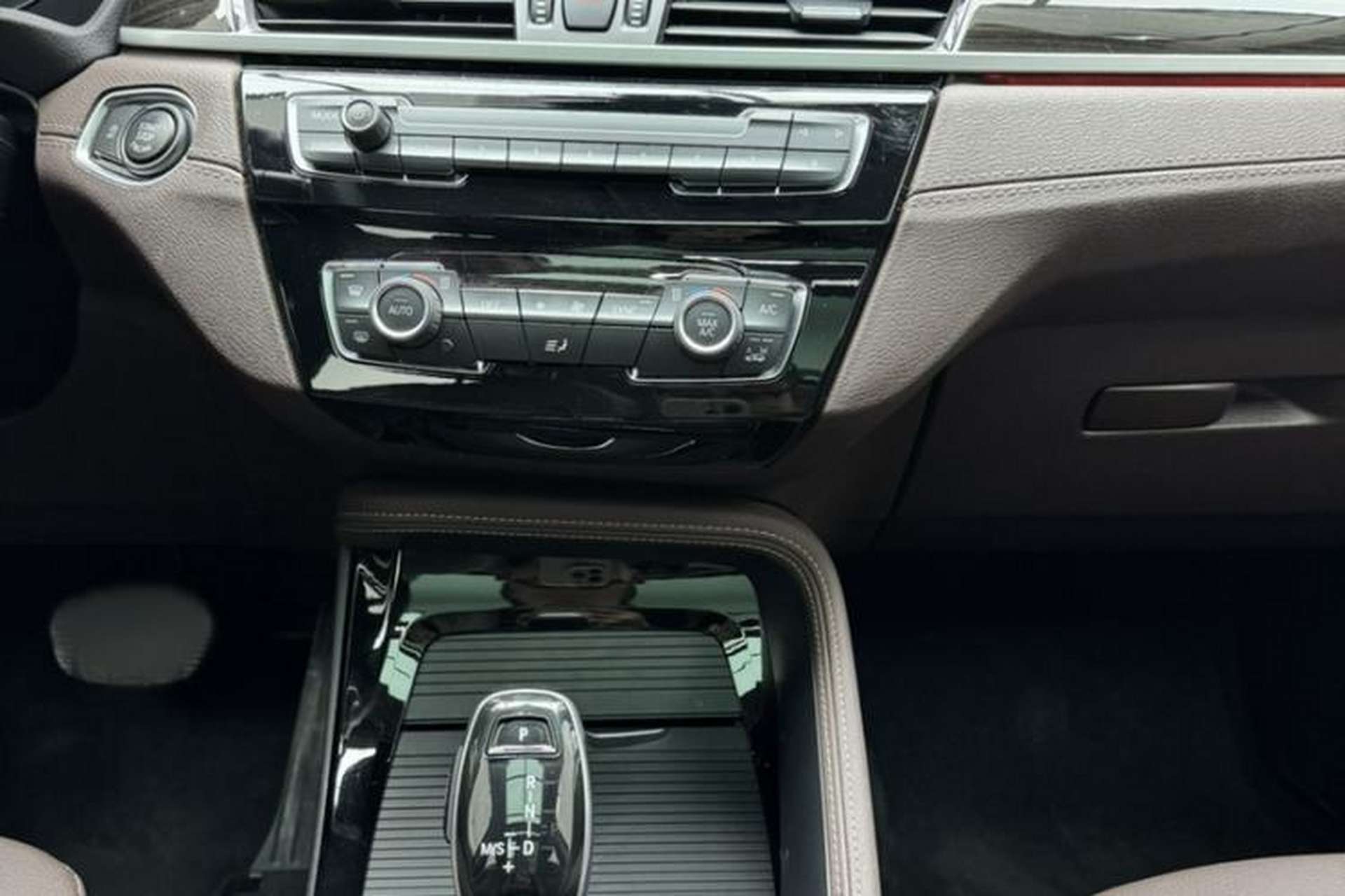 Used BMW X1 2020 xDrive25Li Luxury Edition Interior 3