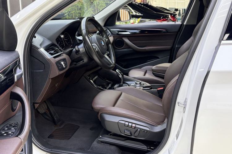 Used BMW X1 2020 sDrive20Li Premium Edition Interior 3