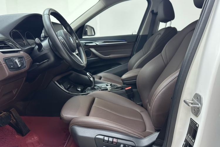 Used BMW X1 2020 xDrive25Li Luxury Edition Interior 3