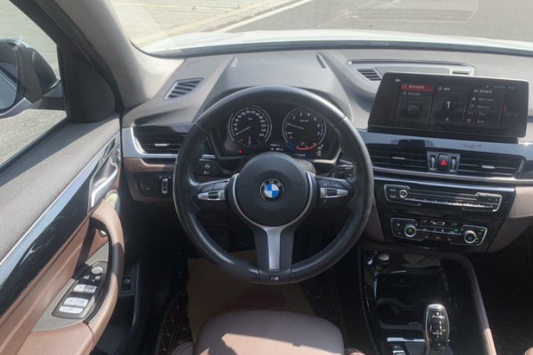 Used BMW X1 2020 sDrive20Li Premium Edition Interior 3