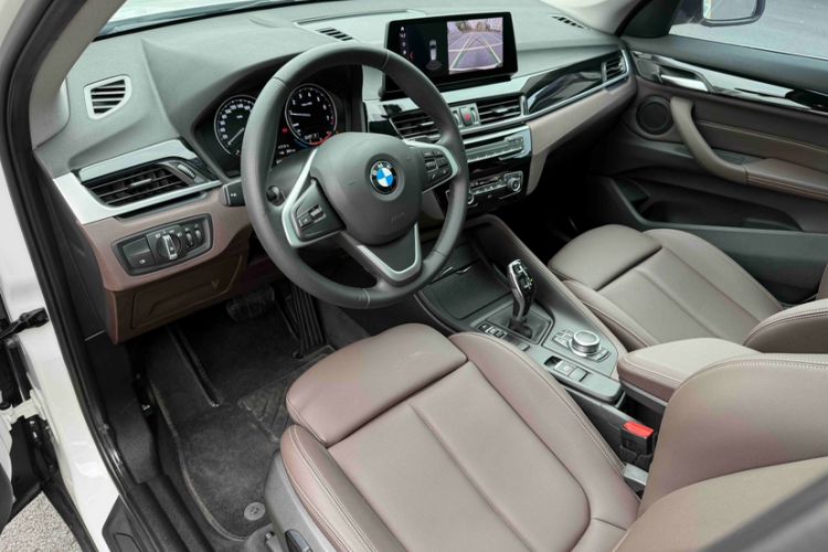Used BMW X1 2020 sDrive25Li Leading Model Interior 3