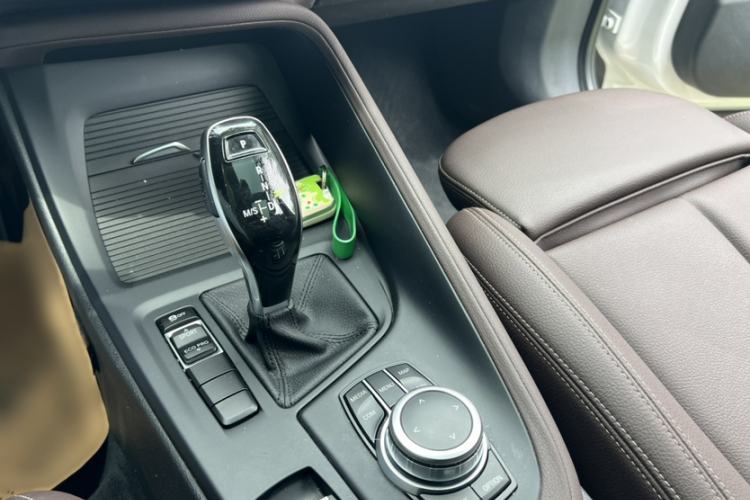 Used BMW X1 2020 sDrive25Li Leading Model Interior 4