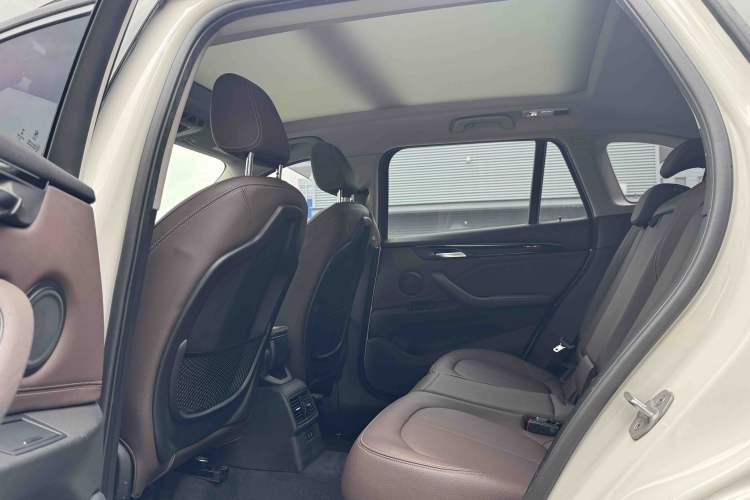 Used BMW X1 2020 sDrive20Li Premium Edition Interior 4