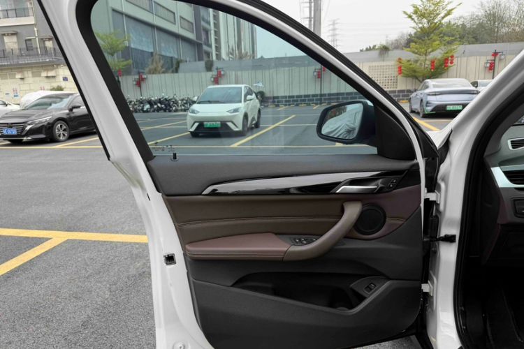 Used BMW X1 2020 sDrive25Li Leading Model Interior 4
