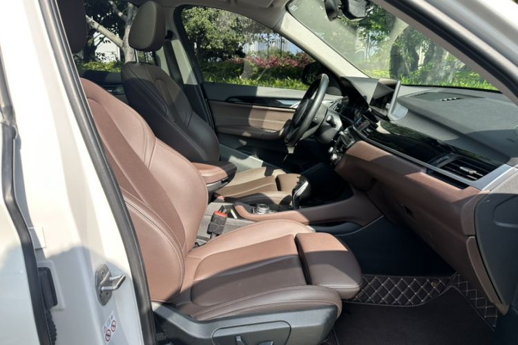 Used BMW X1 2020 sDrive25Li Leading Model Interior 5