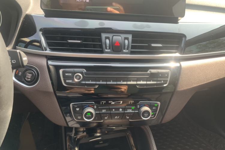 Used BMW X1 2020 sDrive20Li Premium Edition Interior 5