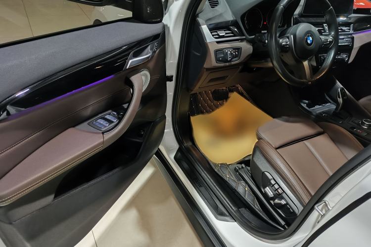 Used BMW X1 2020 sDrive25Li Leading Model Interior 6