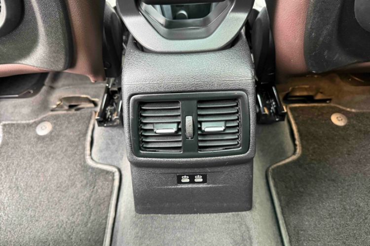Used BMW X1 2020 sDrive25Li Leading Model Interior 7