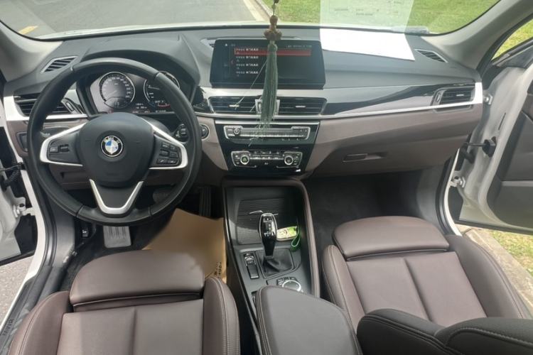 Used BMW X1 2020 sDrive25Li Leading Model Interior 8