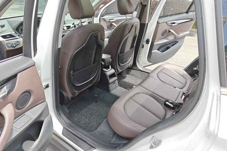 Used BMW X1 2020 sDrive20Li Fashion Model Interior 9