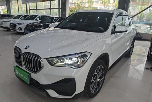 BMW X1 2020 sDrive25Li Leading Model с пробегом