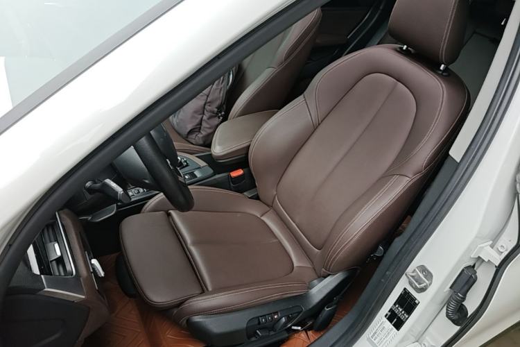Used BMW X1 2020 sDrive20Li Fashion Model Left Front Seat