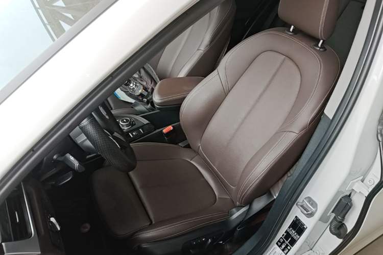Used BMW X1 2020 xDrive25Li Luxury Edition Left Front Seat