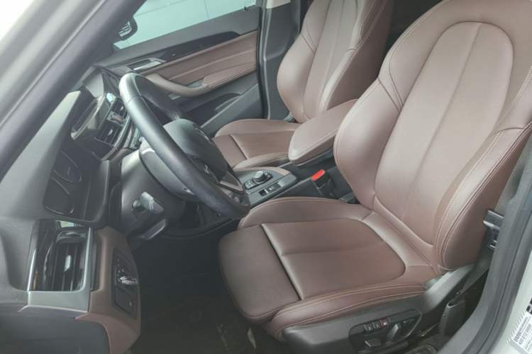 Used BMW X1 2020 sDrive20Li Fashion Model Left Front Seat