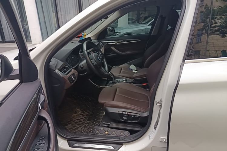 Used BMW X1 2020 xDrive25Li Luxury Edition Left Front Seat