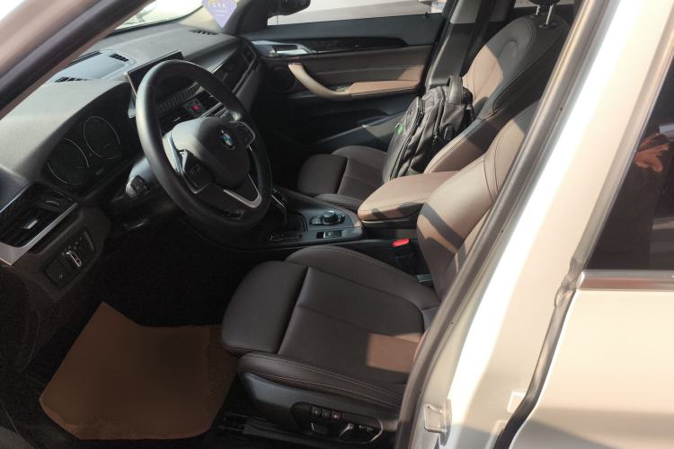 Used BMW X1 2020 sDrive20Li Fashion Model Left Front Seat