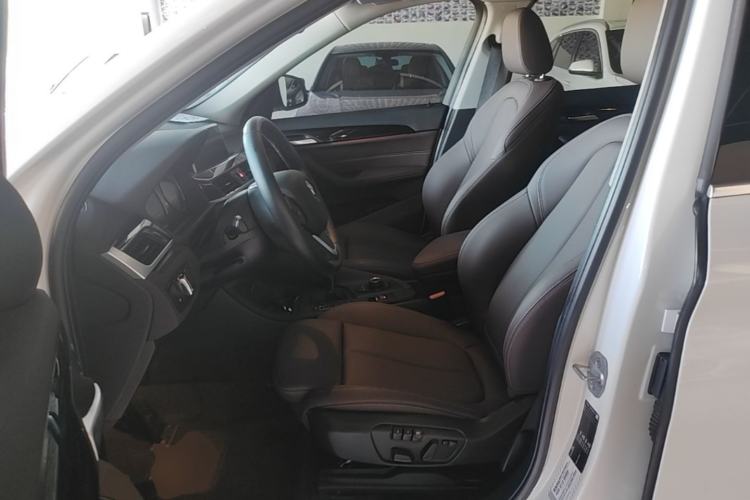 Used BMW X1 2020 sDrive20Li Fashion Model Left Front Seat