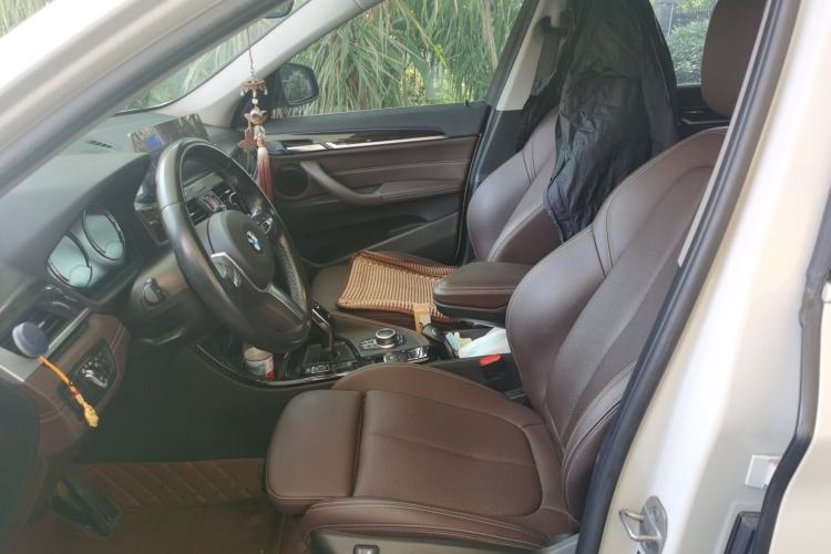 Used BMW X1 2020 xDrive25Li Luxury Edition Left Front Seat