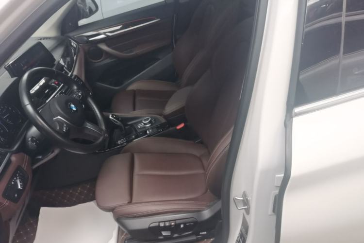 Used BMW X1 2020 xDrive25Li Luxury Edition Left Front Seat