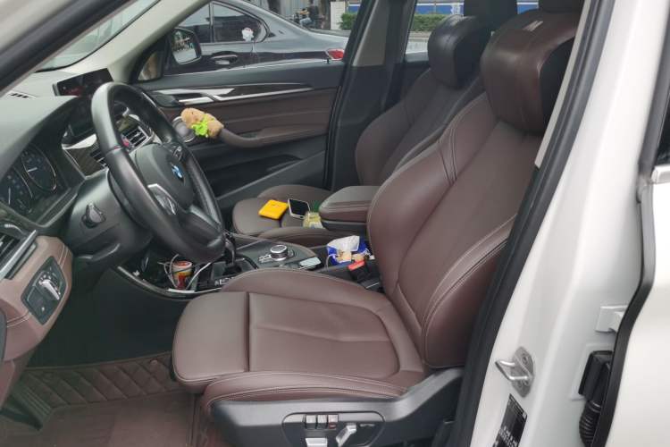 Used BMW X1 2020 xDrive25Li Luxury Edition Left Front Seat