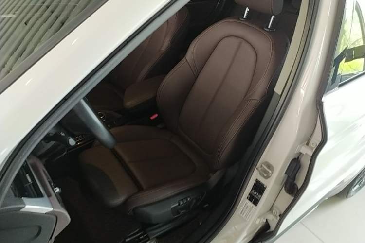 Used BMW X1 2020 sDrive20Li Premium Edition Left Front Seat