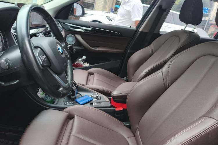Used BMW X1 2020 sDrive20Li Fashion Model Left Front Seat
