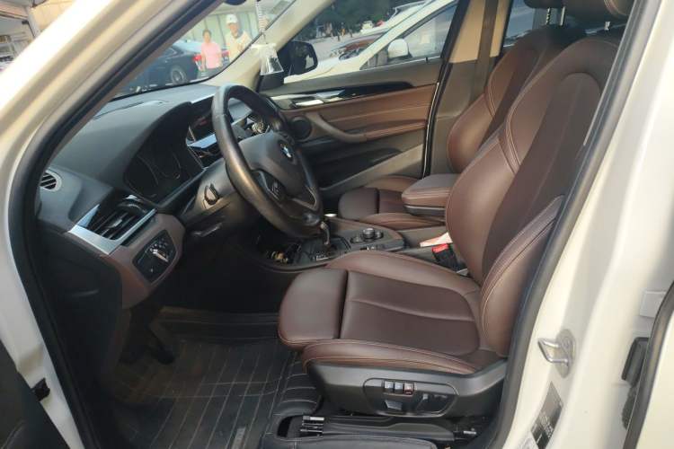 Used BMW X1 2020 sDrive20Li Fashion Model Left Front Seat