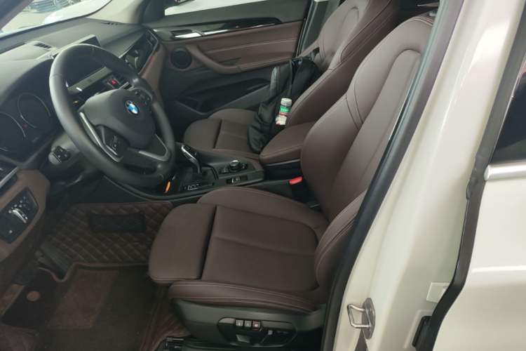 Used BMW X1 2020 sDrive20Li Fashion Model Left Front Seat