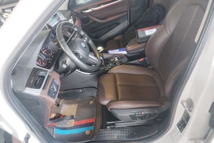 Used BMW X1 2020 xDrive25Li Luxury Edition Left Front Seat