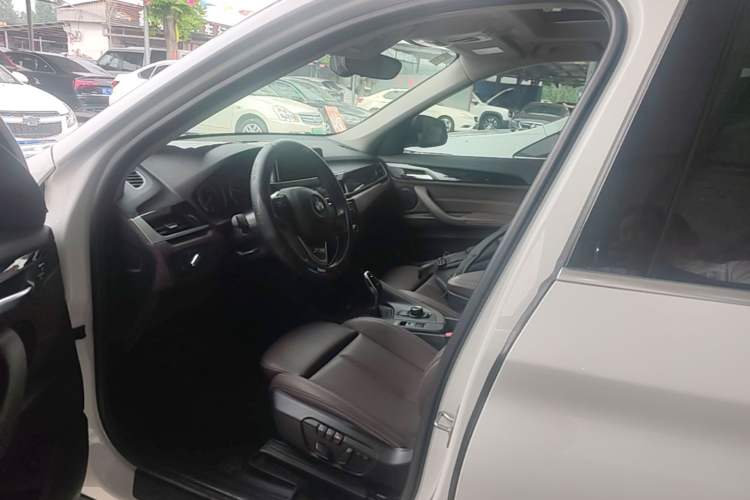 Used BMW X1 2020 sDrive20Li Fashion Model Left Front Seat