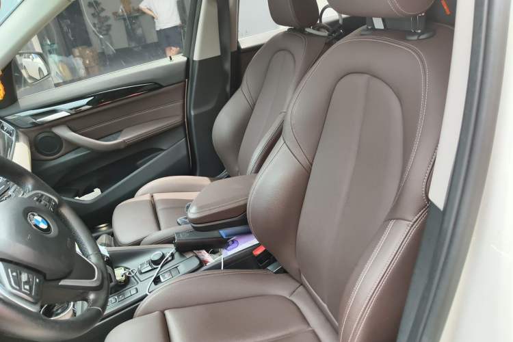 Used BMW X1 2020 sDrive20Li Fashion Model Left Front Seat