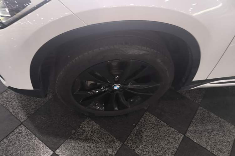 Used BMW X1 2020 sDrive20Li Fashion Model Left Front Wheel Hub