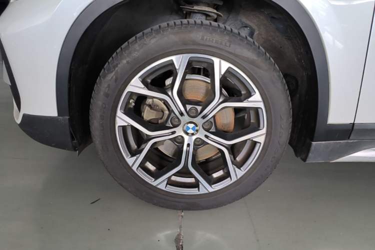 Used BMW X1 2020 sDrive20Li Premium Edition Left Front Wheel Hub