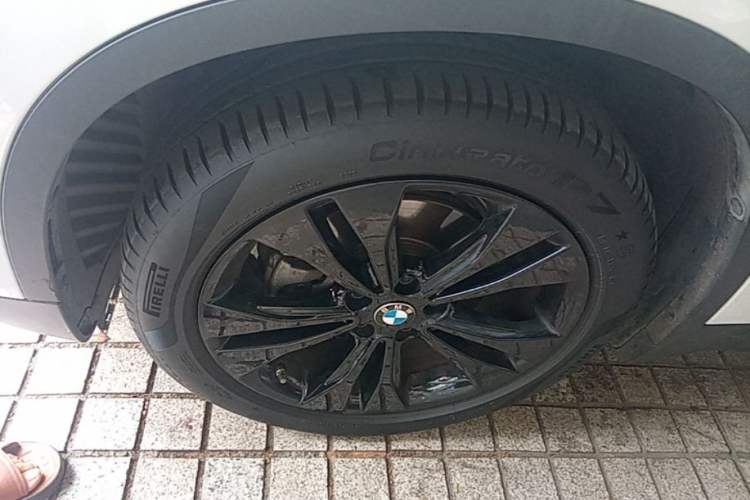 Used BMW X1 2020 sDrive20Li Fashion Model Left Front Wheel Hub