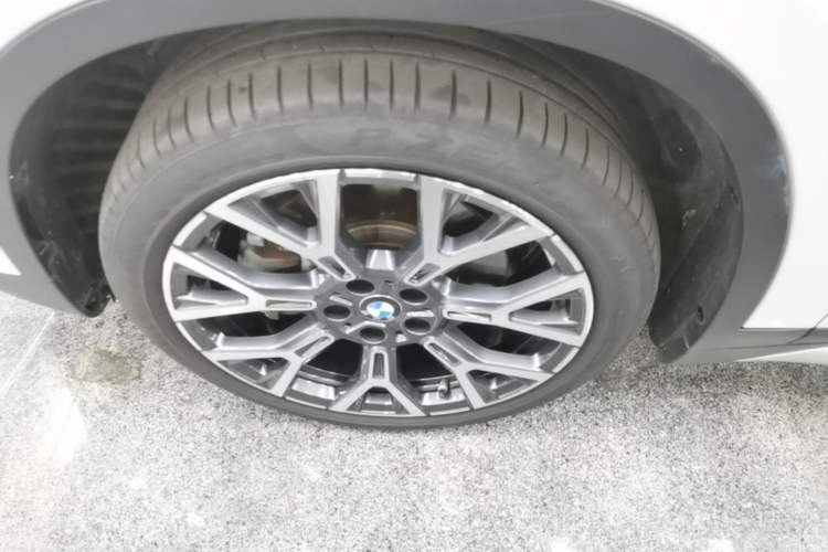 Used BMW X1 2020 xDrive25Li Luxury Edition Left Front Wheel Hub