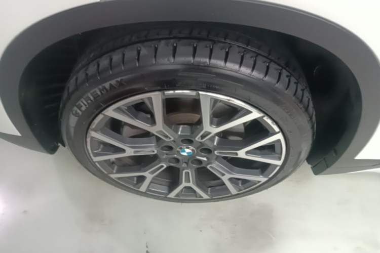 Used BMW X1 2020 xDrive25Li Luxury Edition Left Front Wheel Hub