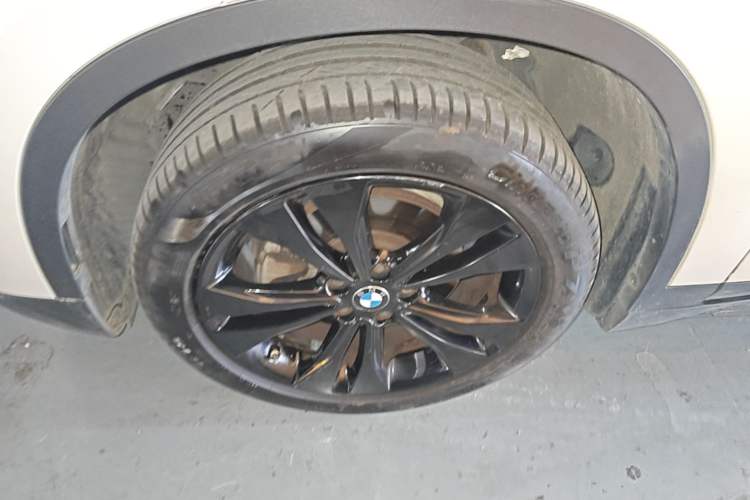 Used BMW X1 2020 sDrive20Li Fashion Model Left Front Wheel Hub