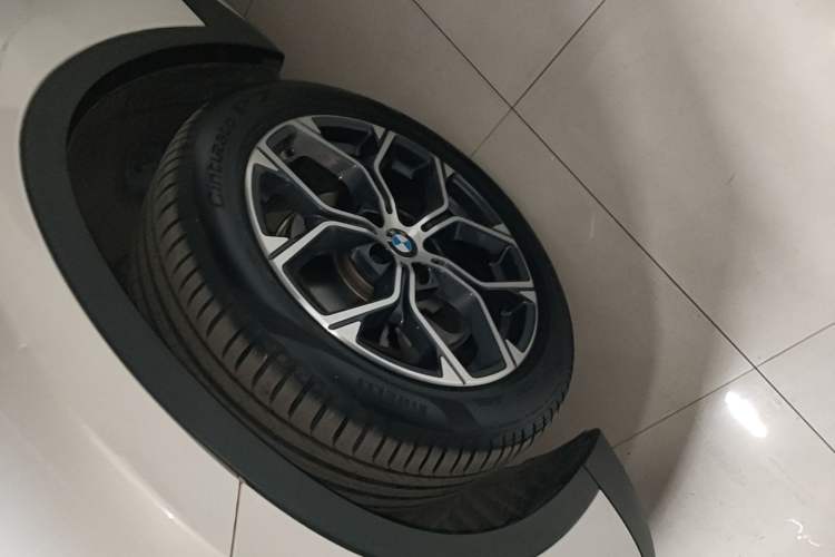 Used BMW X1 2020 sDrive20Li Premium Edition Left Front Wheel Hub