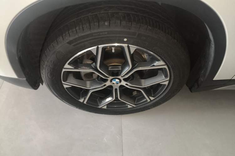 Used BMW X1 2020 sDrive20Li Premium Edition Left Front Wheel Hub