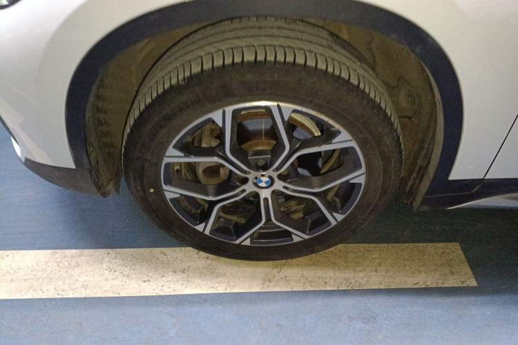 Used BMW X1 2020 sDrive20Li Premium Edition Left Front Wheel Hub