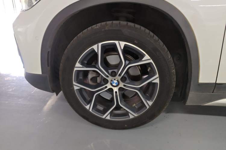 Used BMW X1 2020 sDrive20Li Premium Edition Left Front Wheel Hub
