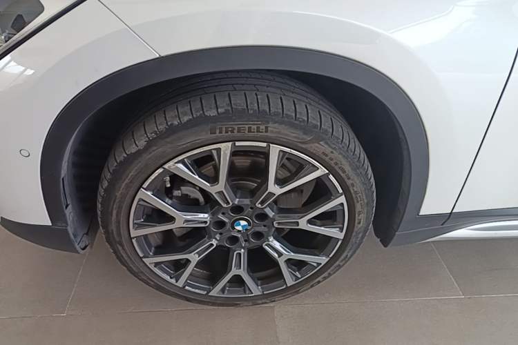 Used BMW X1 2020 xDrive25Li Luxury Edition Left Front Wheel Hub