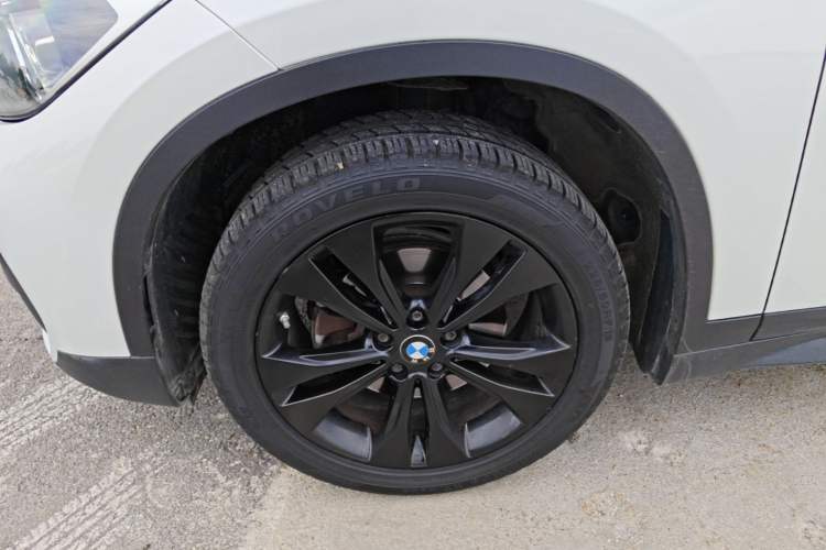 Used BMW X1 2020 sDrive20Li Fashion Model Left Front Wheel Hub