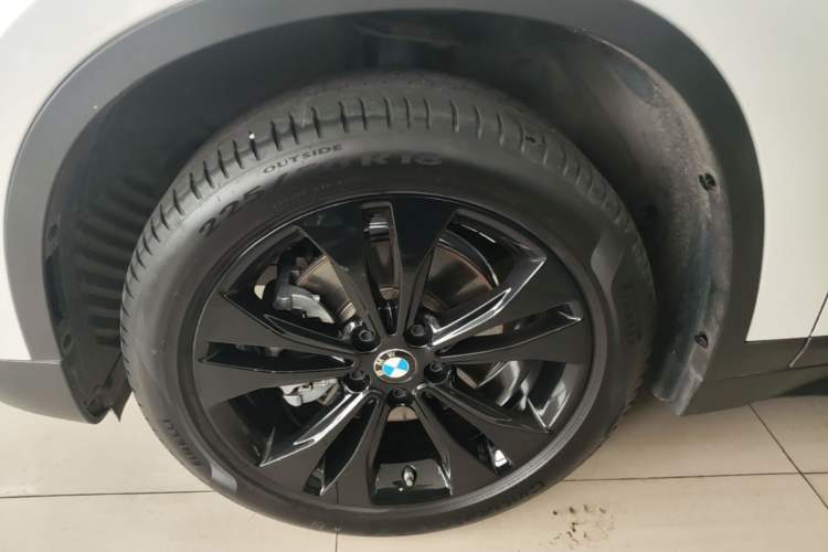 Used BMW X1 2020 sDrive20Li Fashion Model Left Front Wheel Hub