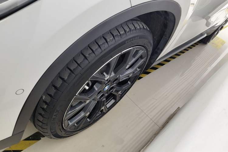 Used BMW X1 2020 xDrive25Li Luxury Edition Left Front Wheel Hub