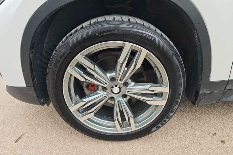 Used BMW X1 2020 sDrive20Li Fashion Model Left Front Wheel Hub