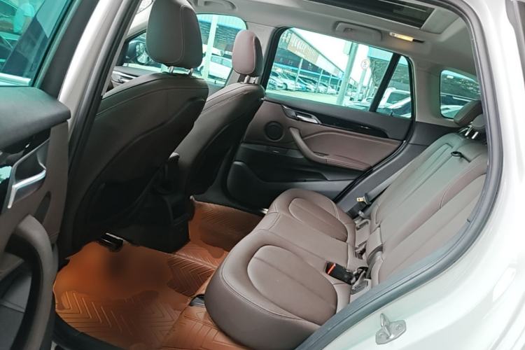 Used BMW X1 2020 sDrive20Li Fashion Model Left Rear Seat